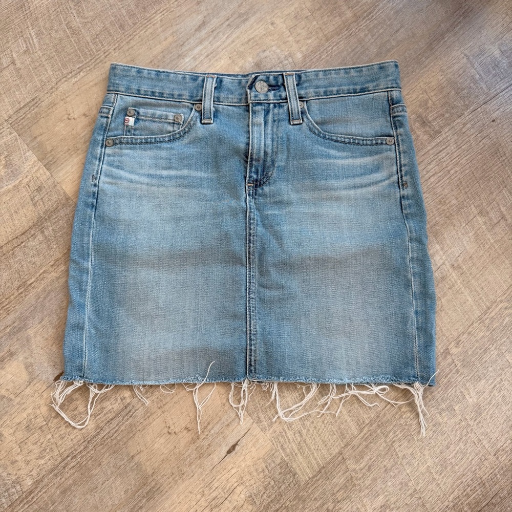 AG Adriano Goldschmied Denim Frayed Hem mini Skirt size 24 the sandy